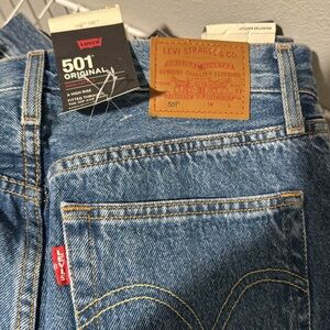 Levi’s 501 original fit, 28*30, Medium Wash